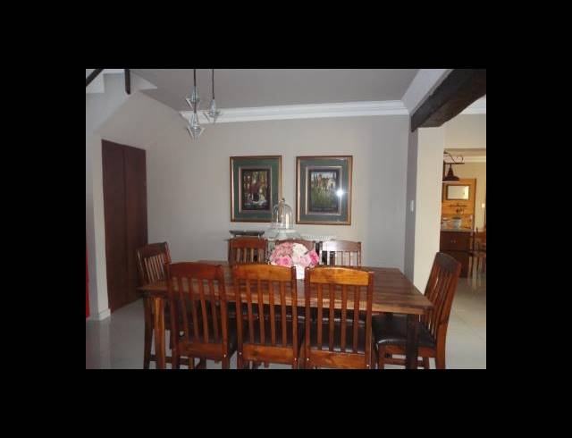 5 BEDROOM HOUSE FOR SALE IN LADYBRAND